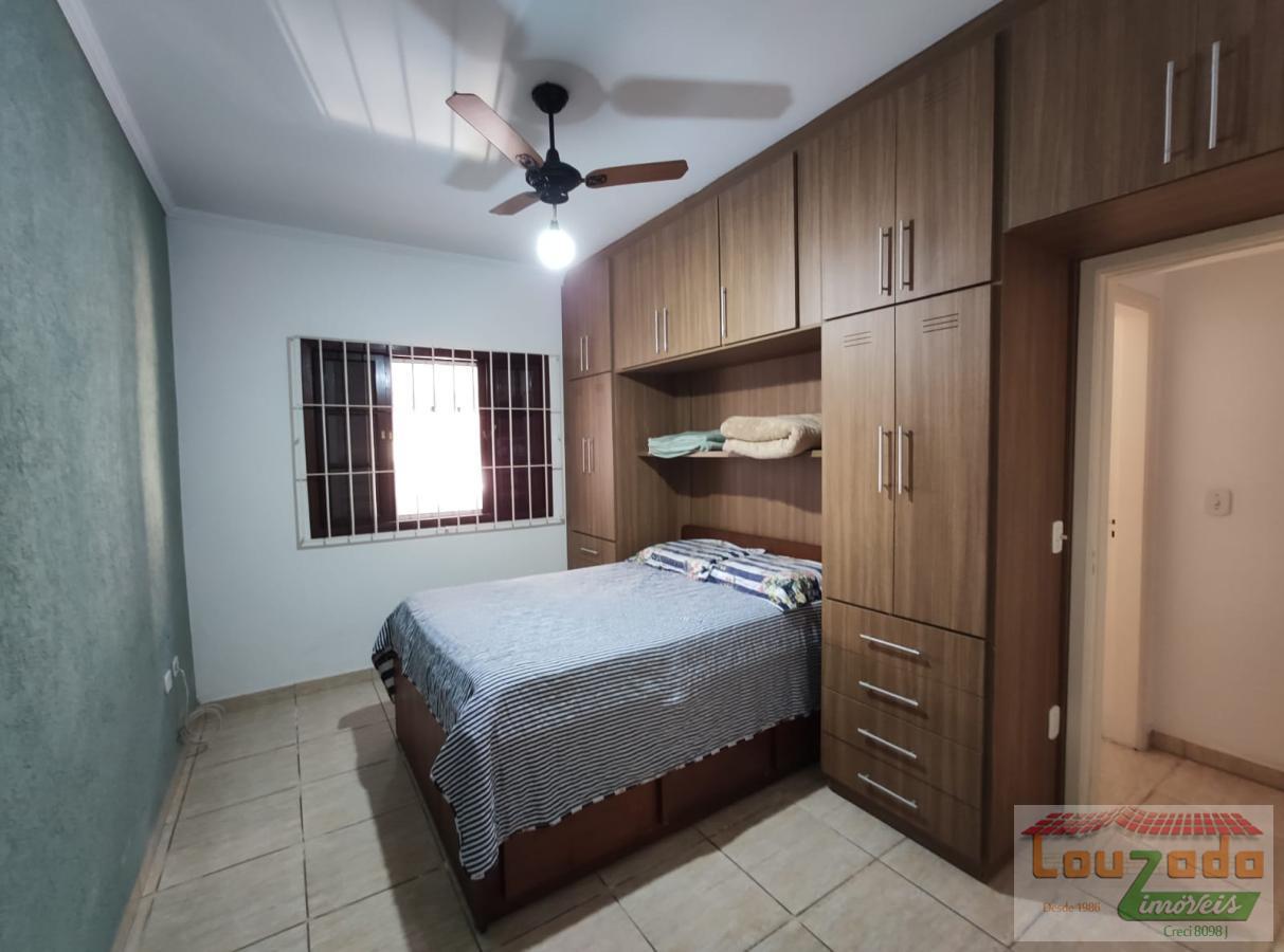 Casa à venda com 3 quartos, 280m² - Foto 13