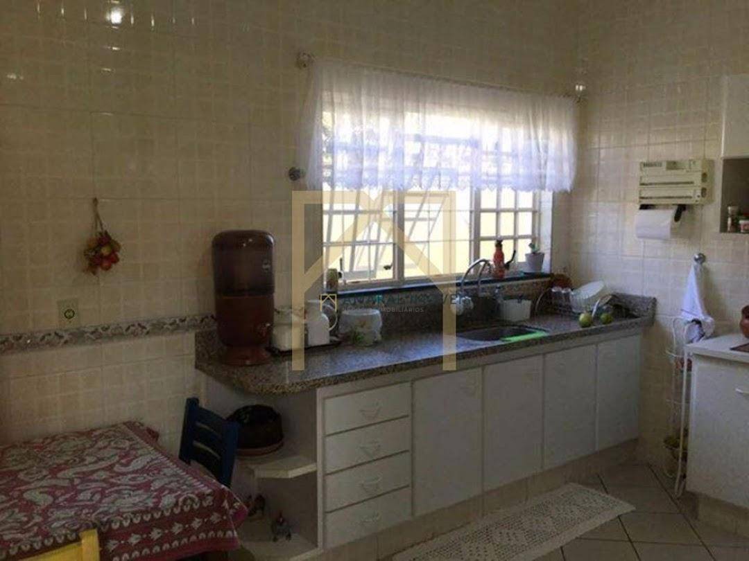 Casa de Condomínio à venda com 3 quartos, 320m² - Foto 12