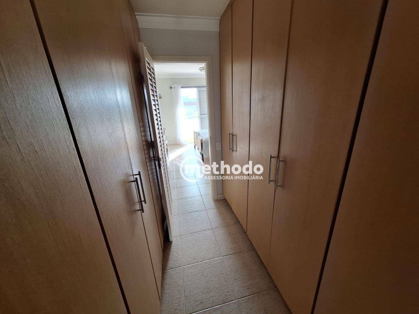 Casa à venda com 4 quartos, 300m² - Foto 10