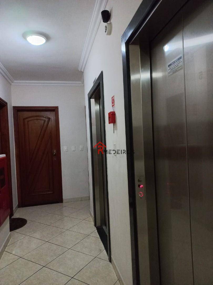 Apartamento à venda com 1 quarto, 43m² - Foto 25