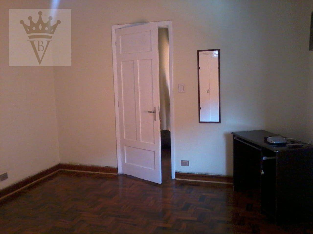 Casa à venda com 3 quartos, 220m² - Foto 11