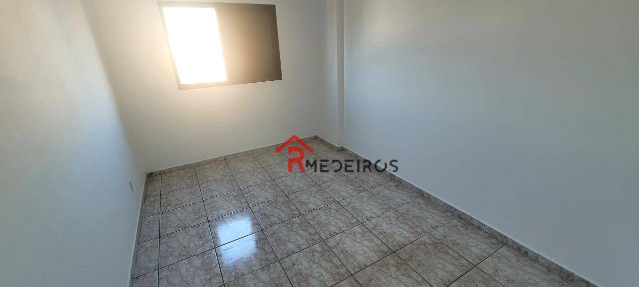 Apartamento à venda com 2 quartos, 75m² - Foto 12