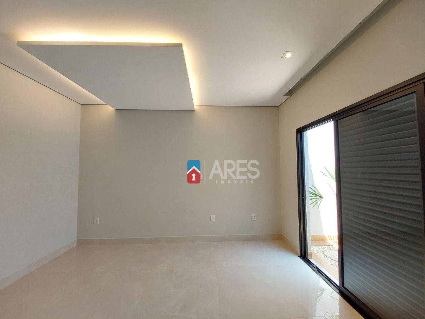 Casa à venda com 3 quartos, 168m² - Foto 17