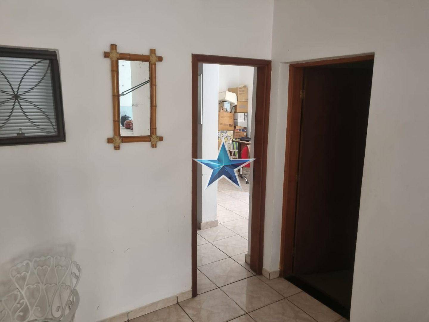 Casa à venda e aluguel com 4 quartos, 400m² - Foto 10