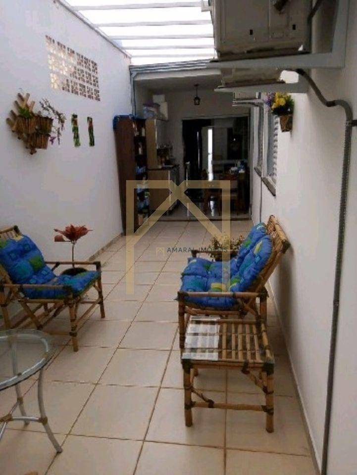 Casa à venda com 3 quartos, 110m² - Foto 6