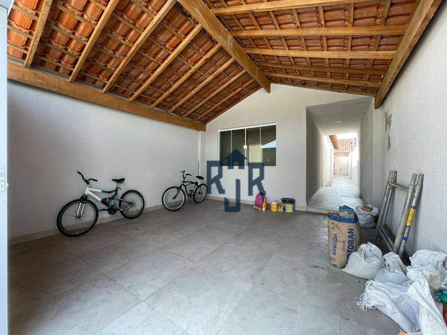 Casa à venda com 2 quartos, 100m² - Foto 4