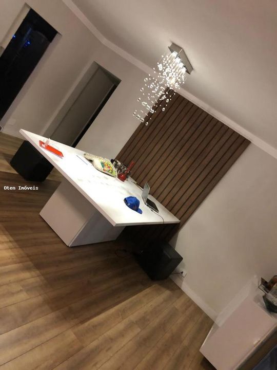 Apartamento à venda com 3 quartos, 142m² - Foto 2