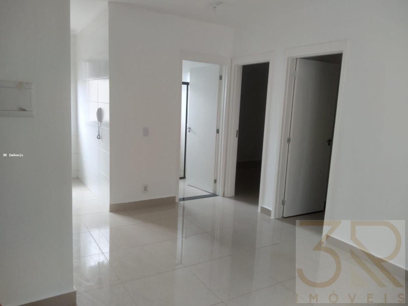 Apartamento à venda com 2 quartos, 43m² - Foto 2