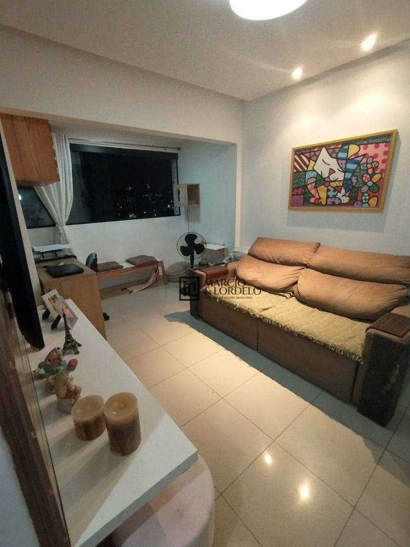 Apartamento à venda com 2 quartos, 67m² - Foto 9