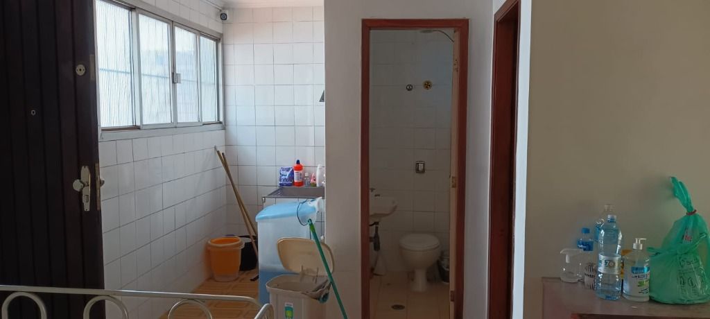 Sobrado à venda com 4 quartos, 323m² - Foto 12