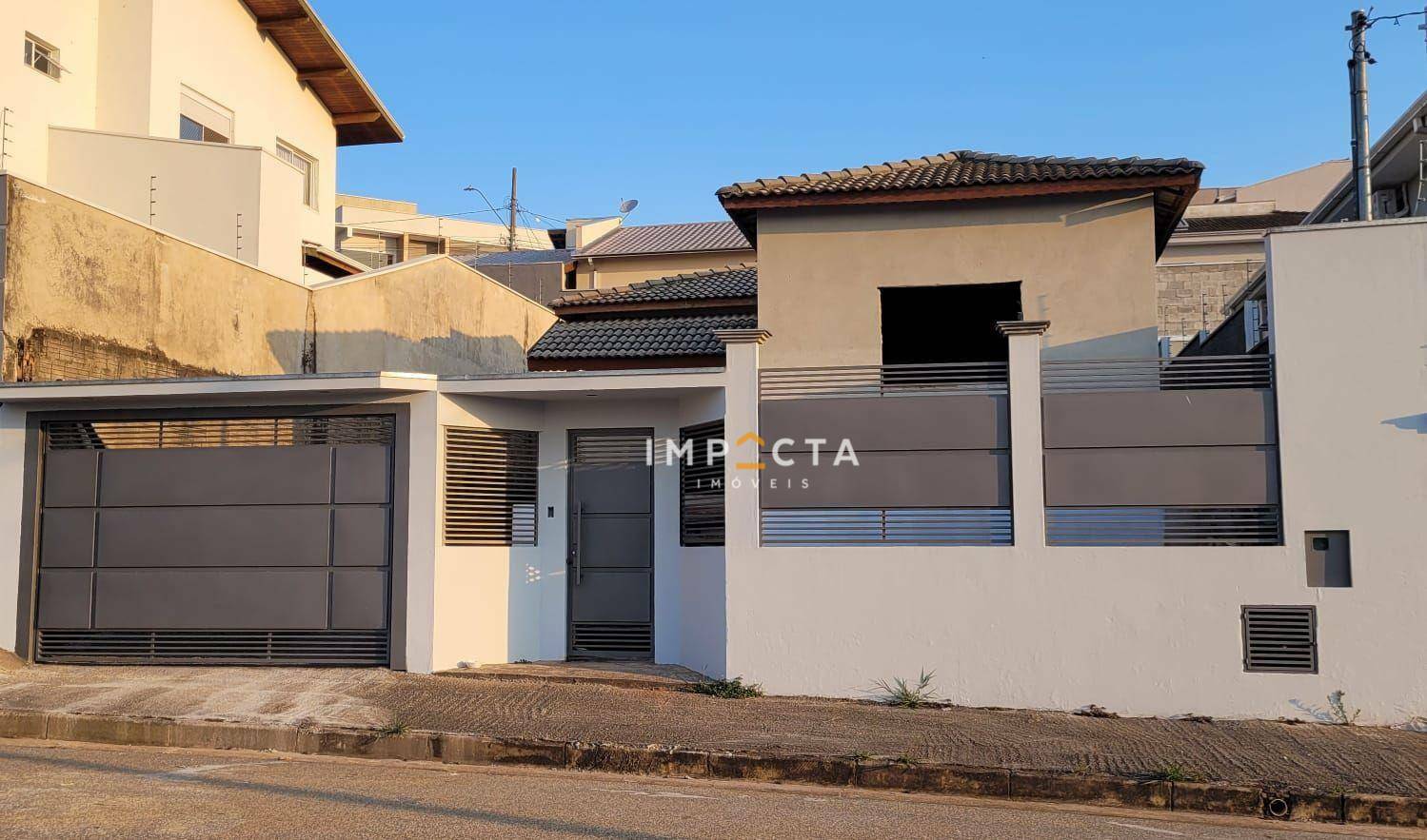 Casa à venda com 2 quartos, 318m² - Foto 1