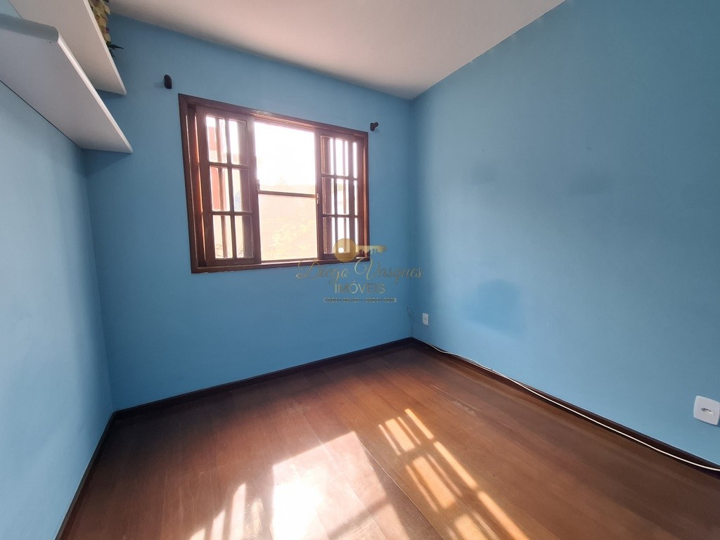 Casa à venda com 3 quartos, 82m² - Foto 14