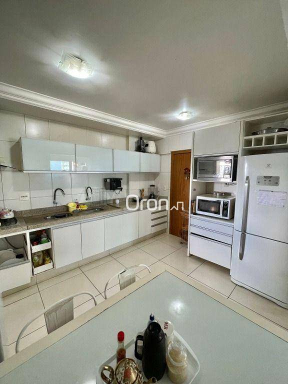 Apartamento à venda com 3 quartos, 105m² - Foto 2