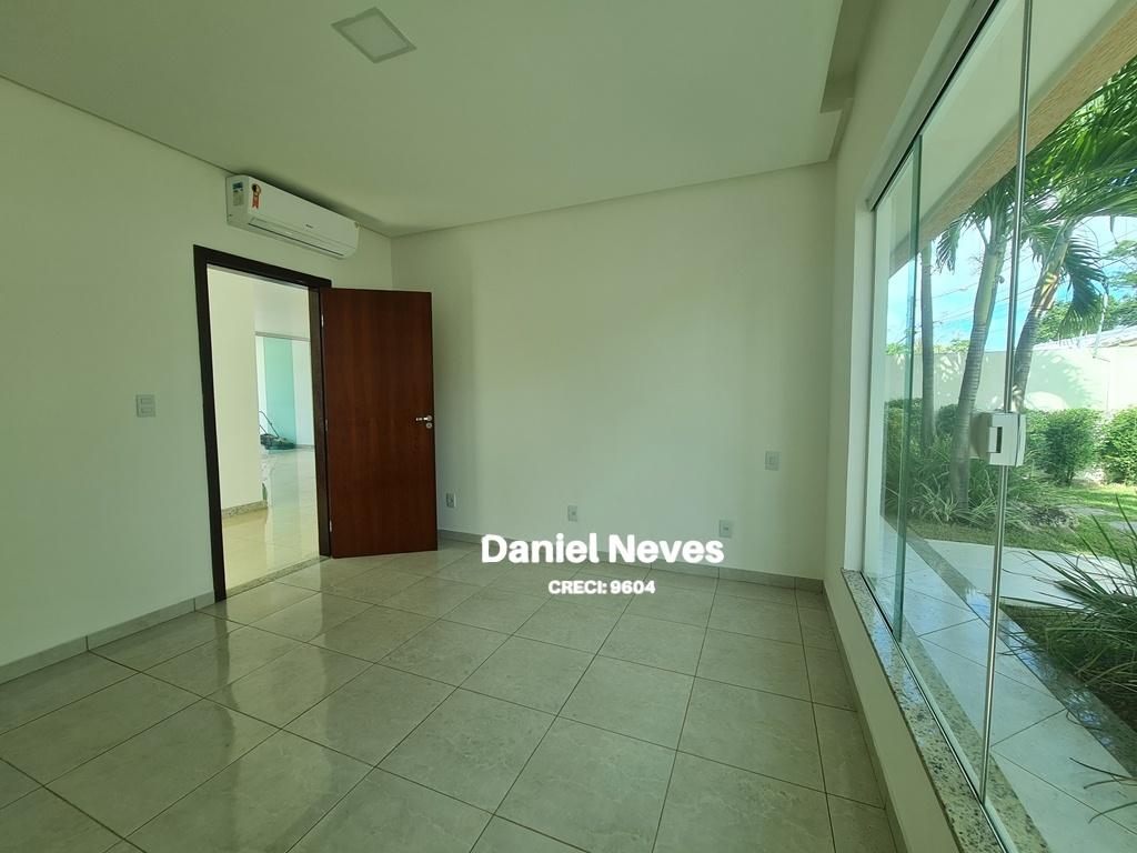 Casa à venda com 4 quartos, 334m² - Foto 8