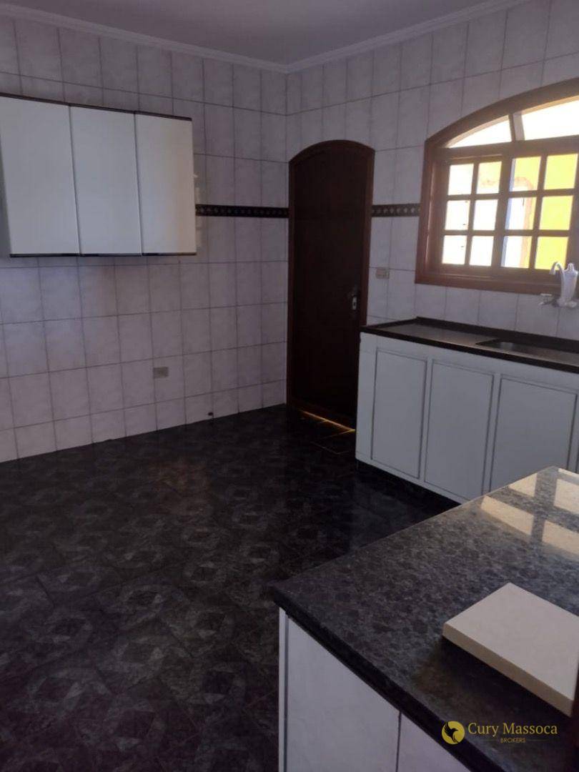 Casa à venda com 4 quartos, 300m² - Foto 6