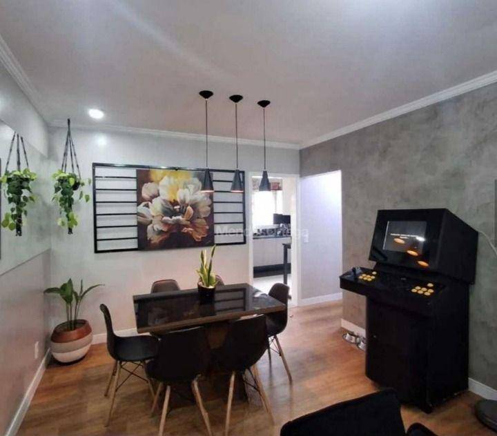 Apartamento à venda com 2 quartos, 80m² - Foto 2