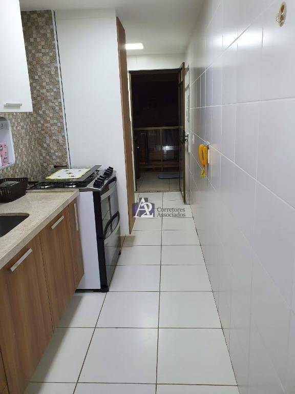 Apartamento à venda com 2 quartos, 72m² - Foto 5