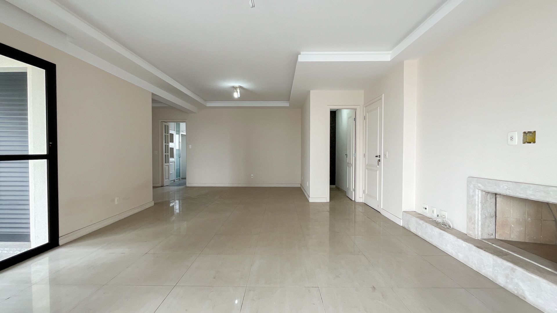 Apartamento à venda com 3 quartos, 151m² - Foto 6