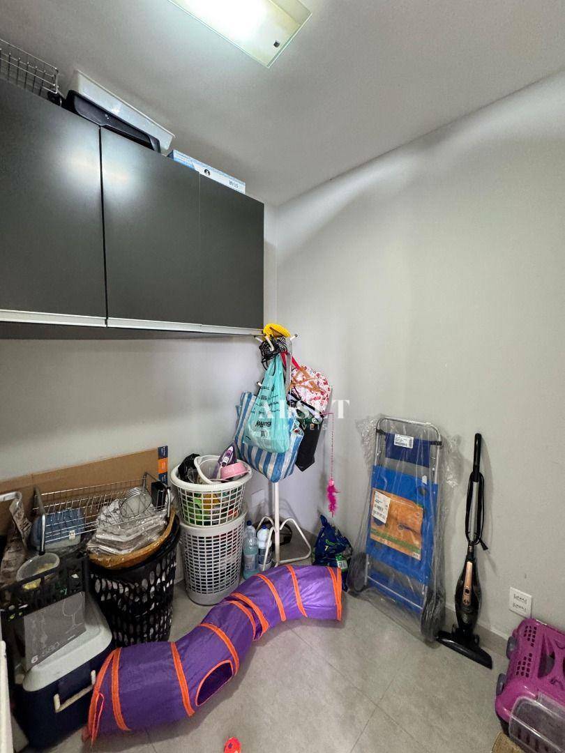 Apartamento à venda com 3 quartos, 101m² - Foto 19