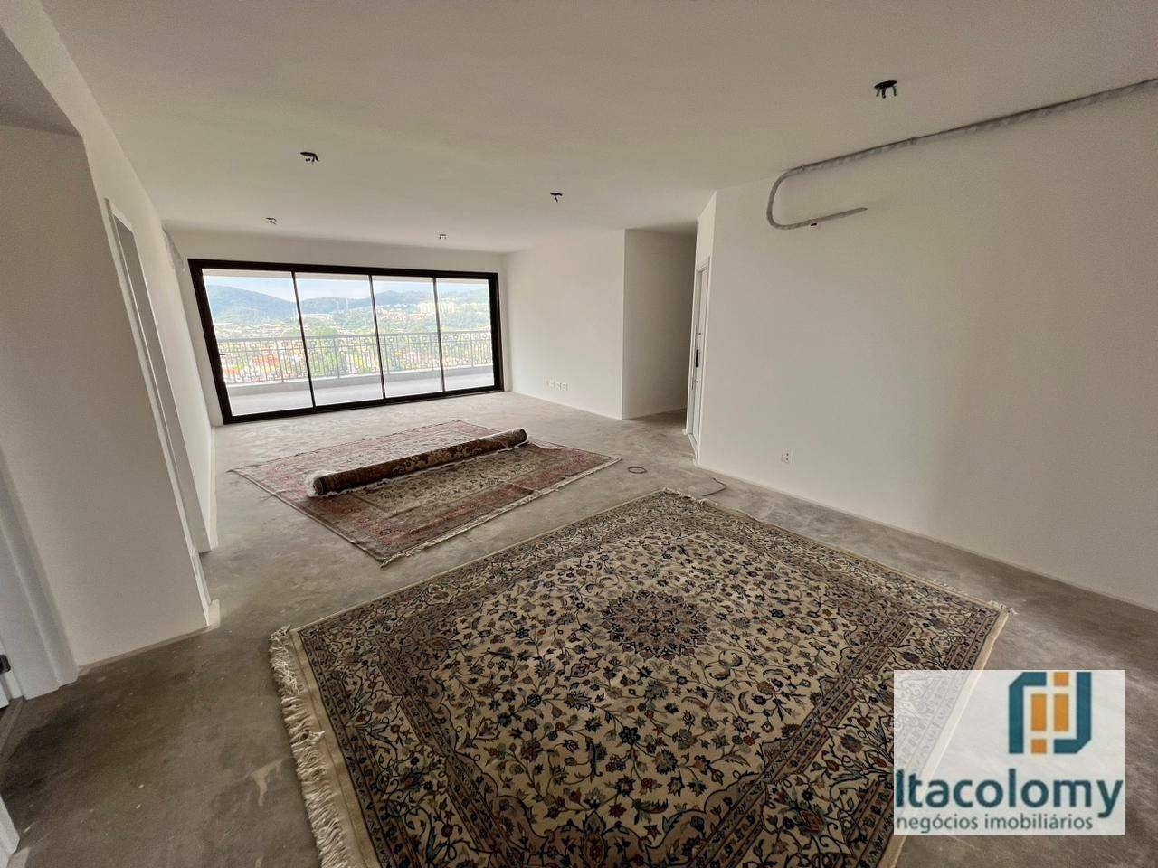 Apartamento à venda com 3 quartos, 285m² - Foto 4