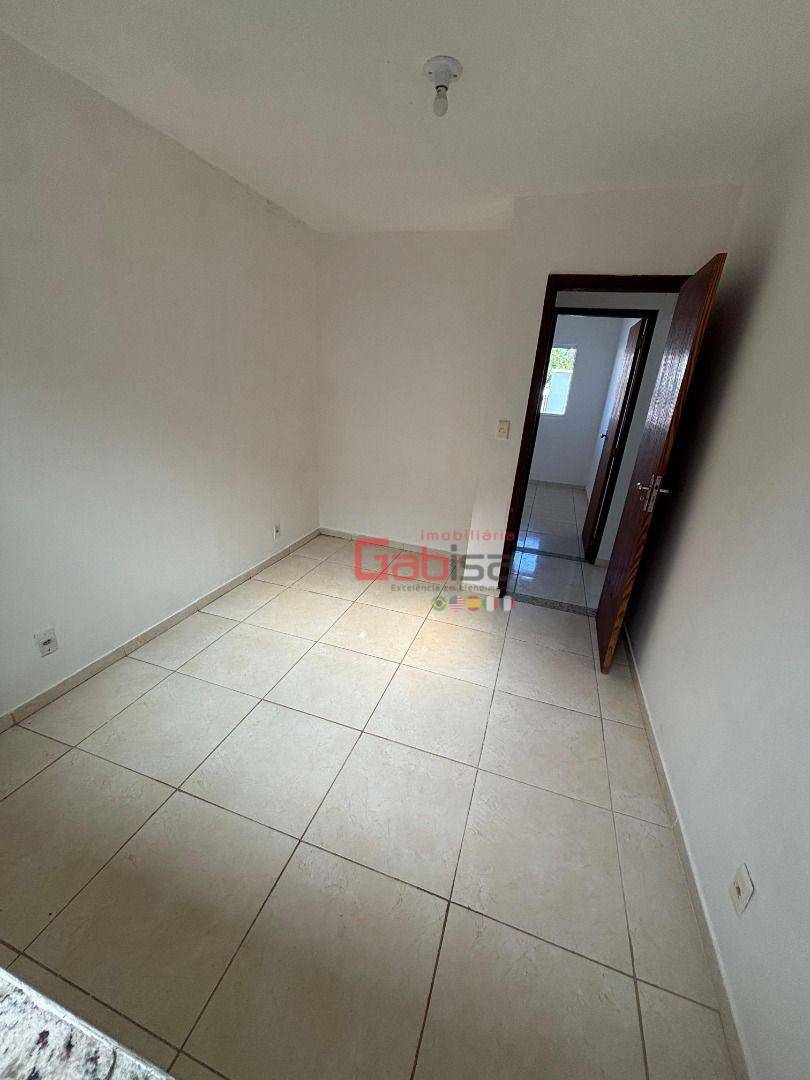 Casa à venda com 2 quartos, 60m² - Foto 11