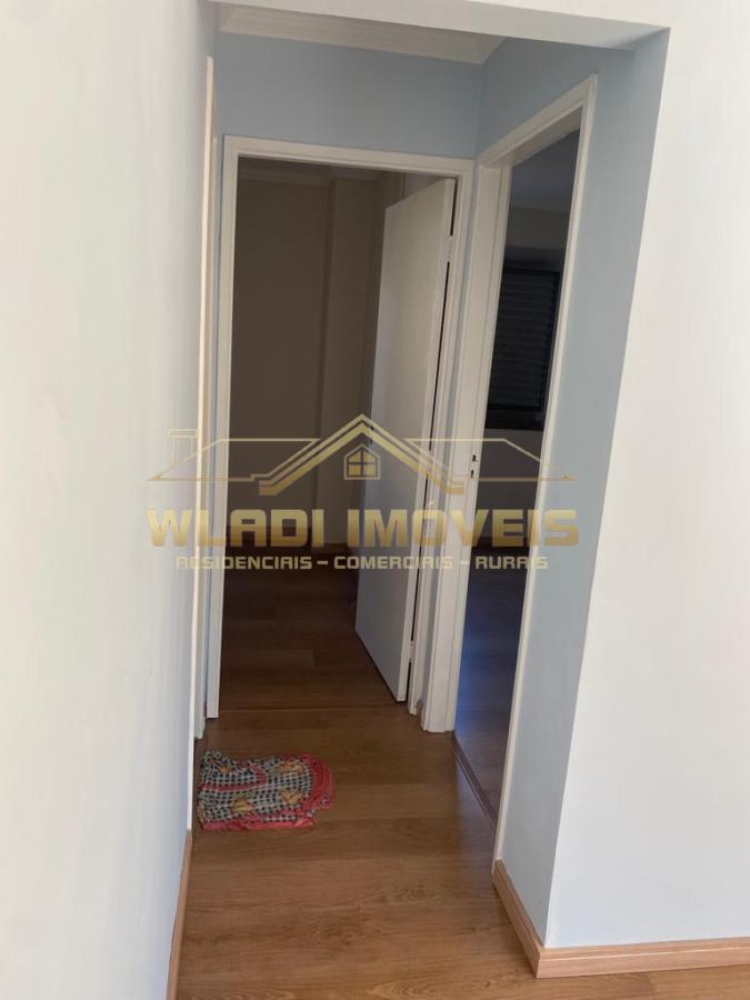 Apartamento à venda com 2 quartos, 65m² - Foto 11