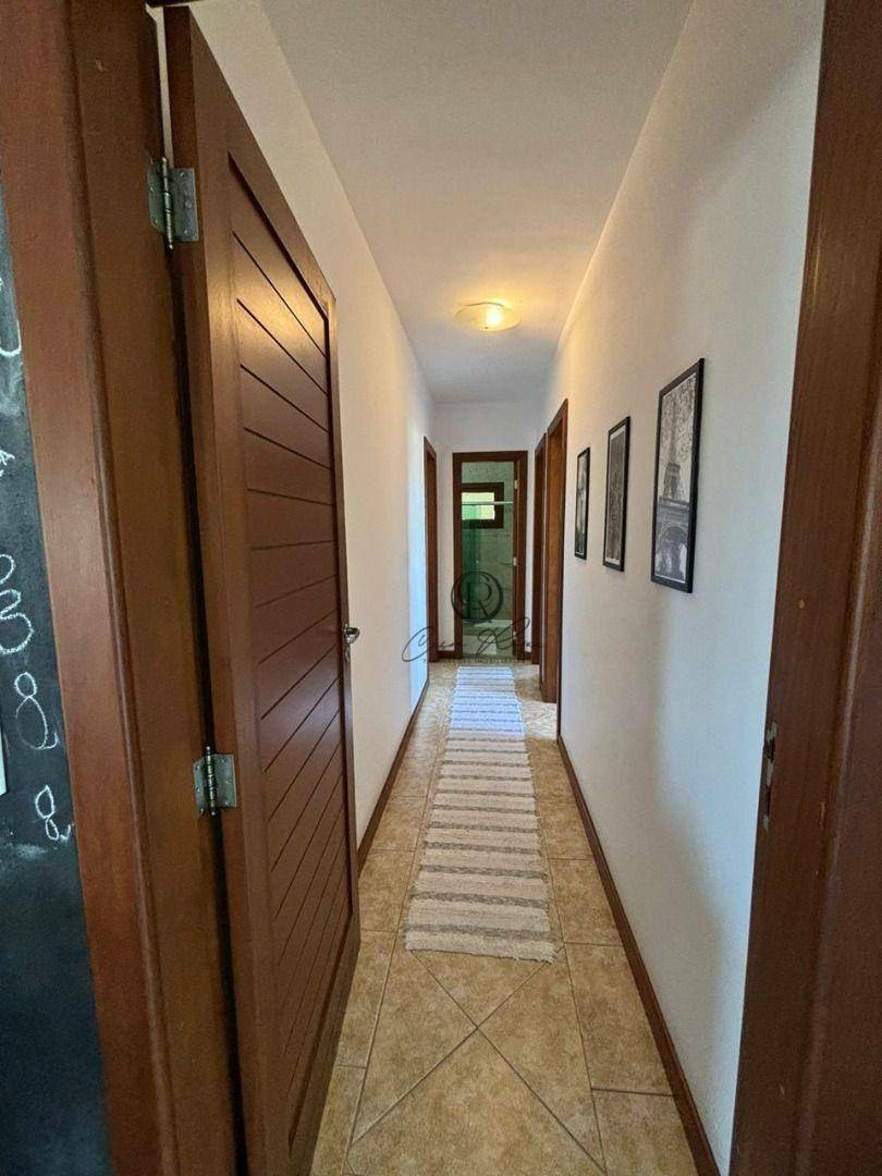 Casa de Condomínio à venda com 3 quartos, 250m² - Foto 5