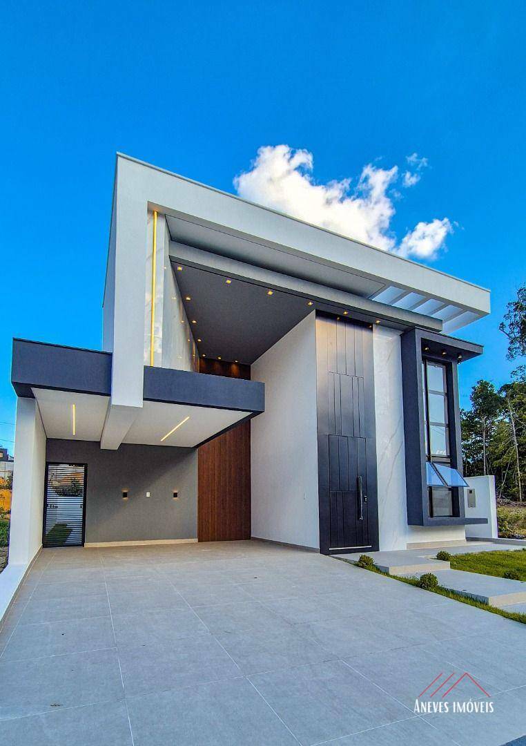 Casa de Condomínio à venda com 3 quartos, 217m² - Foto 1
