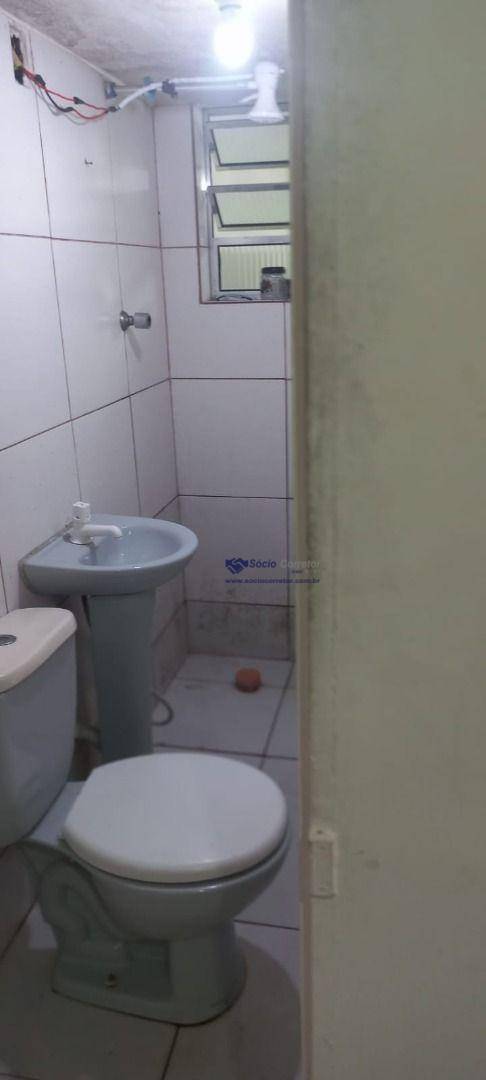 Sobrado à venda com 6 quartos, 140m² - Foto 11