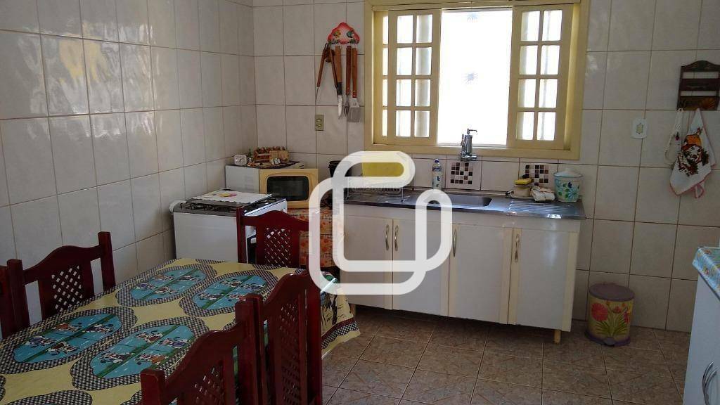 Casa à venda com 2 quartos, 131m² - Foto 6