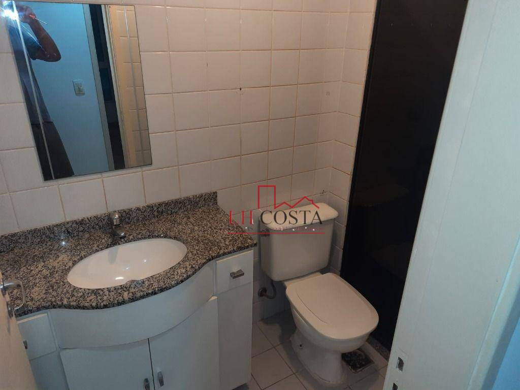 Apartamento à venda com 2 quartos, 70m² - Foto 7