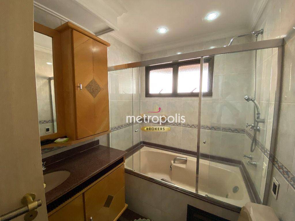 Apartamento para alugar com 3 quartos, 242m² - Foto 43