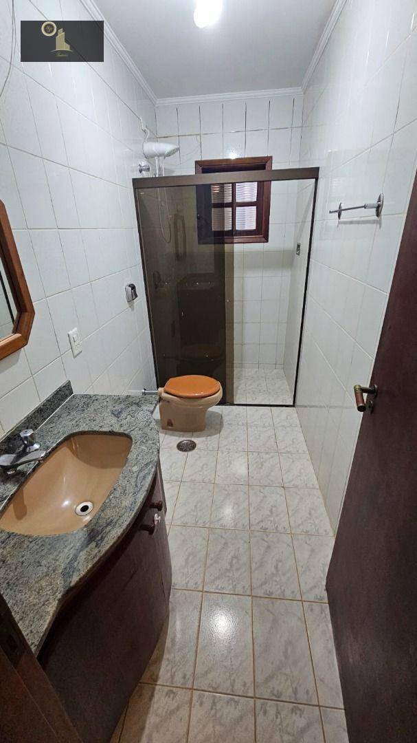 Casa de Condomínio à venda com 4 quartos, 450m² - Foto 26