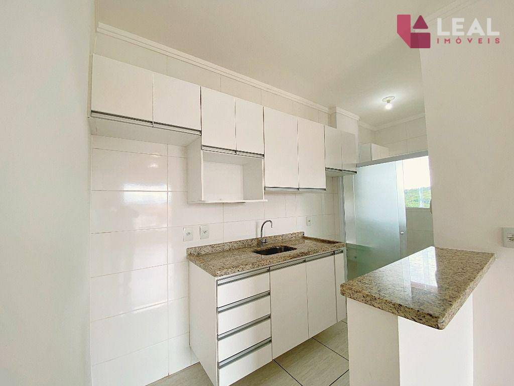 Apartamento para alugar com 2 quartos, 55m² - Foto 7