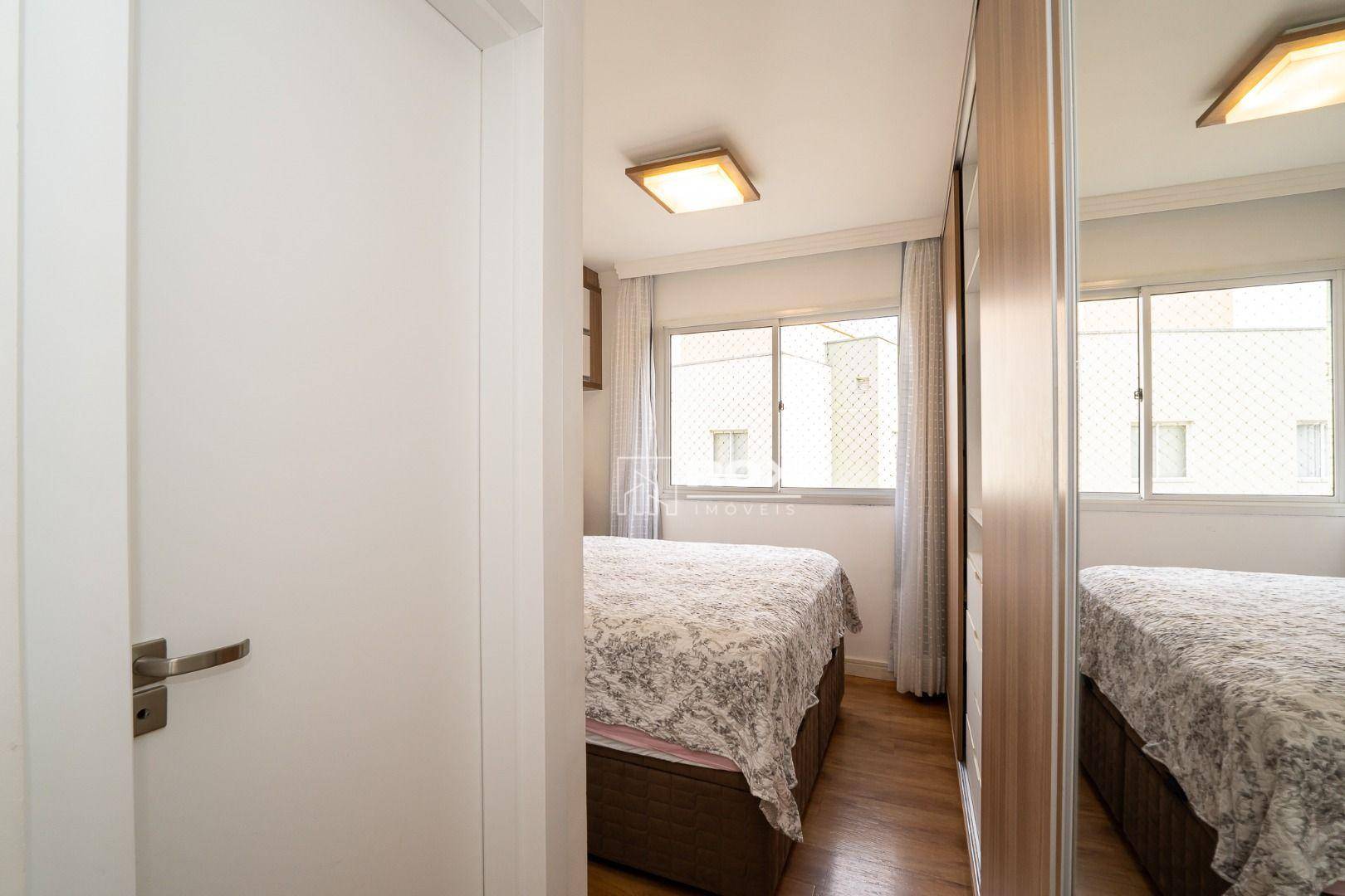 Apartamento à venda com 2 quartos, 65m² - Foto 24