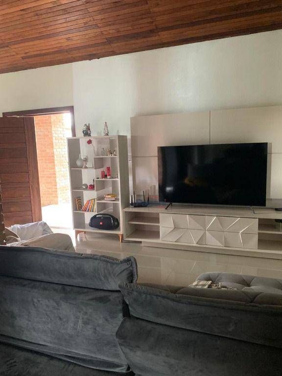 Casa à venda com 4 quartos, 219m² - Foto 11