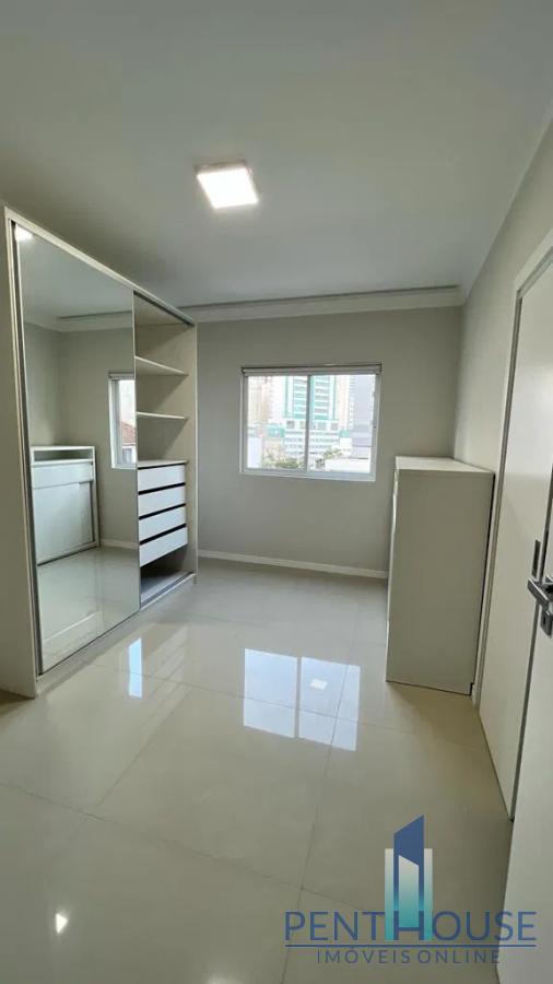 Apartamento à venda com 3 quartos, 122m² - Foto 15