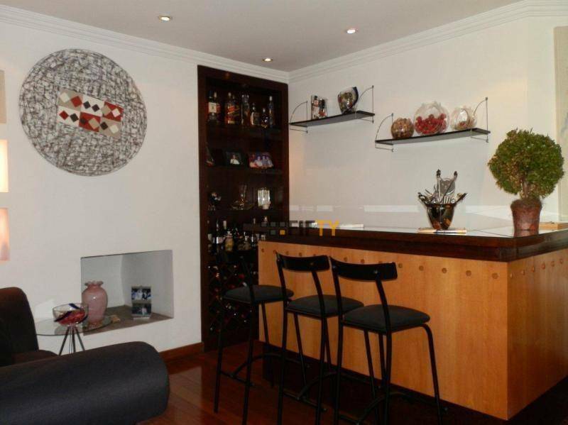 Apartamento à venda com 3 quartos, 240m² - Foto 5