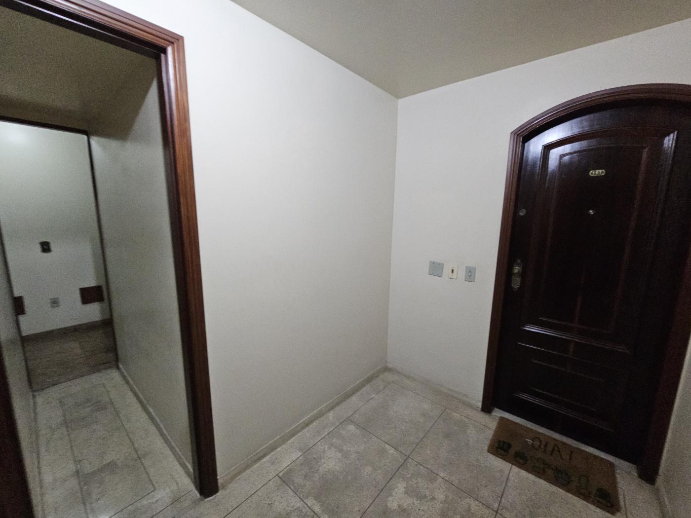 Apartamento à venda com 3 quartos, 257m² - Foto 24