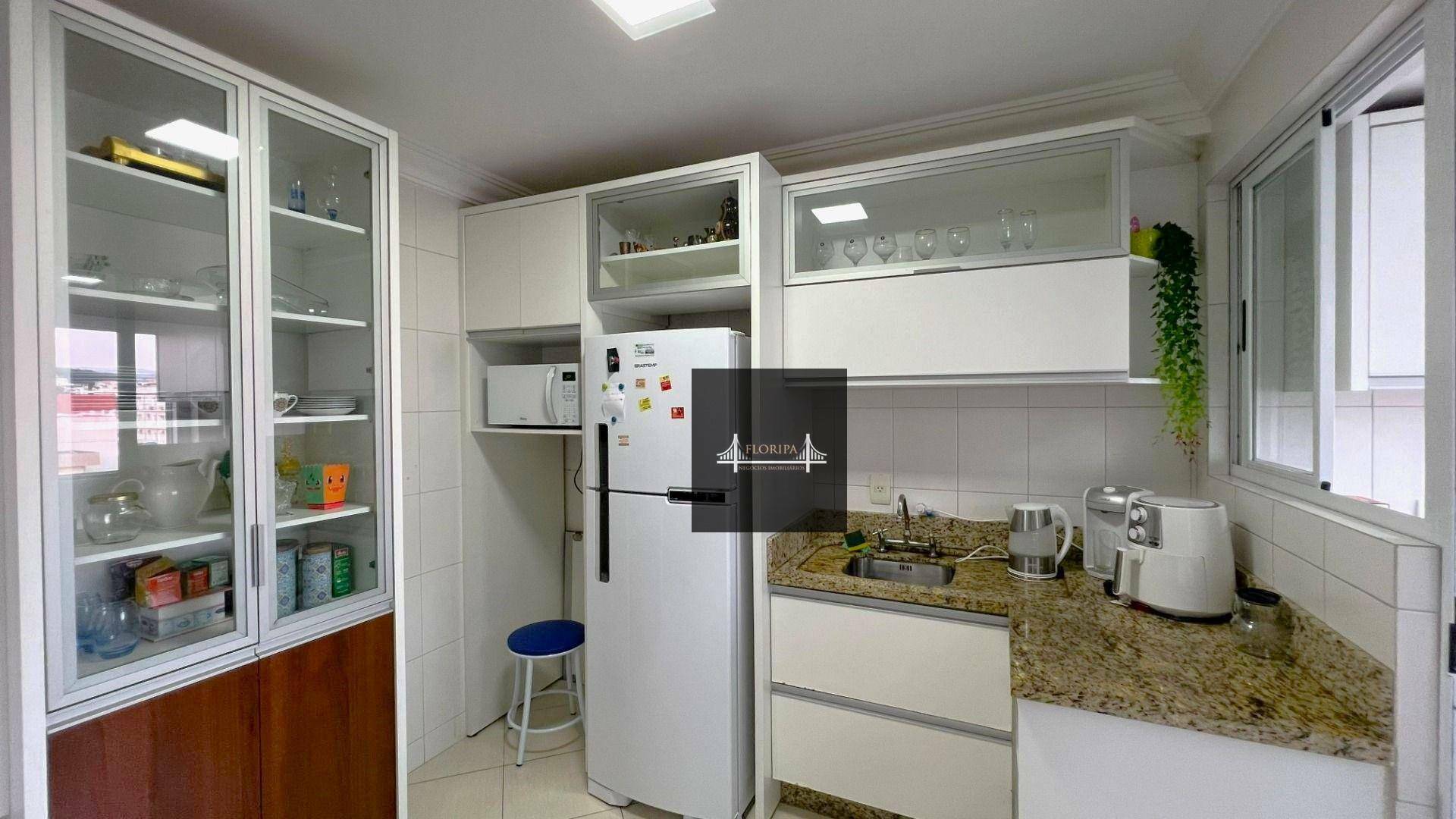 Apartamento à venda com 2 quartos, 74m² - Foto 8