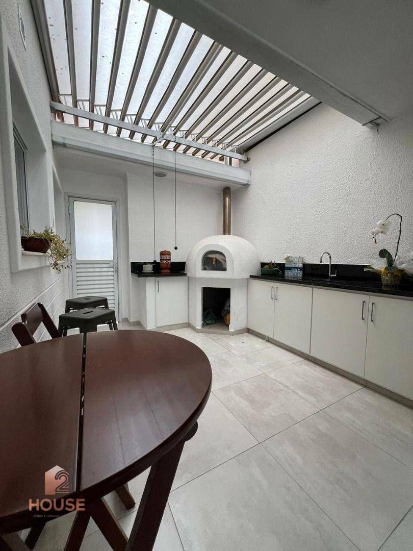 Casa de Condomínio à venda e aluguel com 3 quartos, 204m² - Foto 18