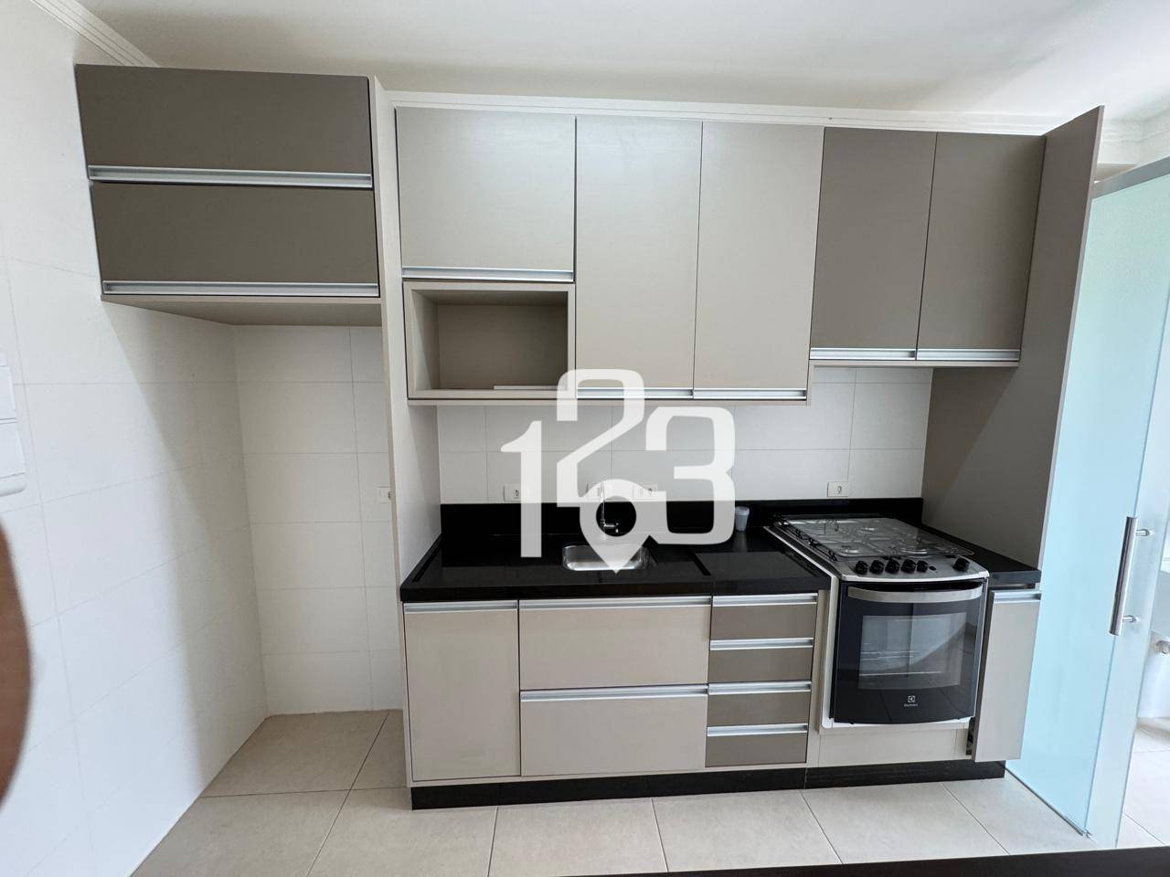 Apartamento para alugar com 1 quarto, 49m² - Foto 3