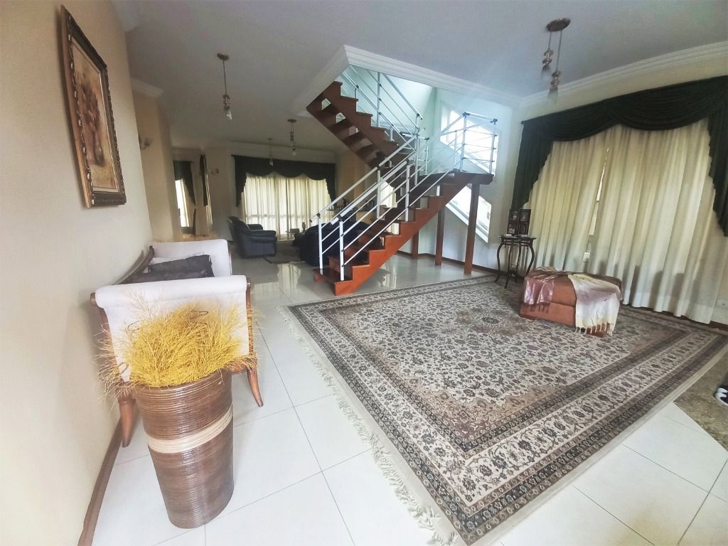 Casa de Condomínio à venda com 4 quartos, 650m² - Foto 5