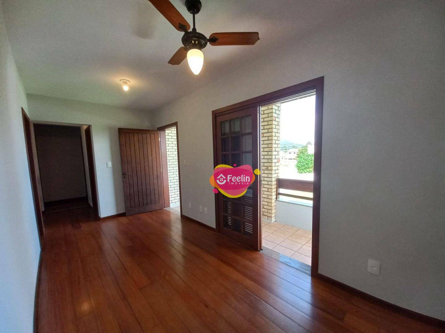 Casa à venda com 4 quartos, 250m² - Foto 21
