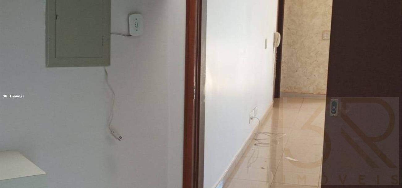 Apartamento à venda com 4 quartos, 321m² - Foto 3