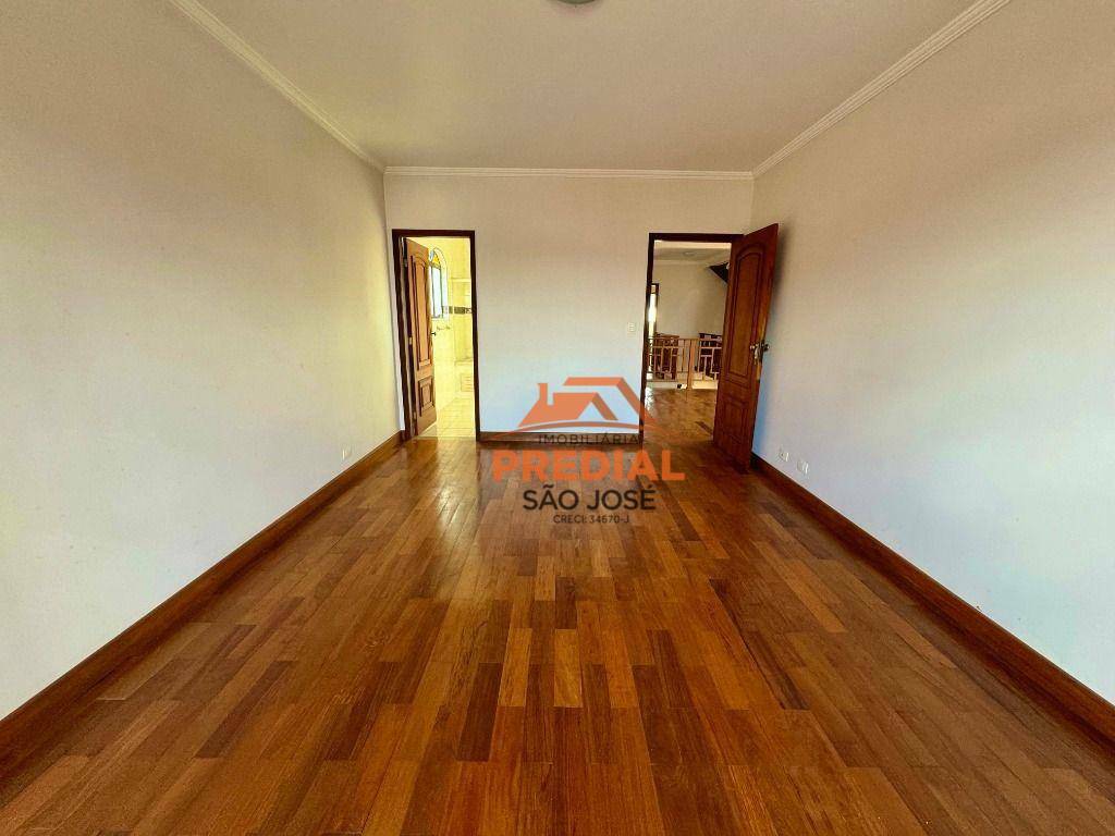 Sobrado à venda com 3 quartos, 400m² - Foto 8