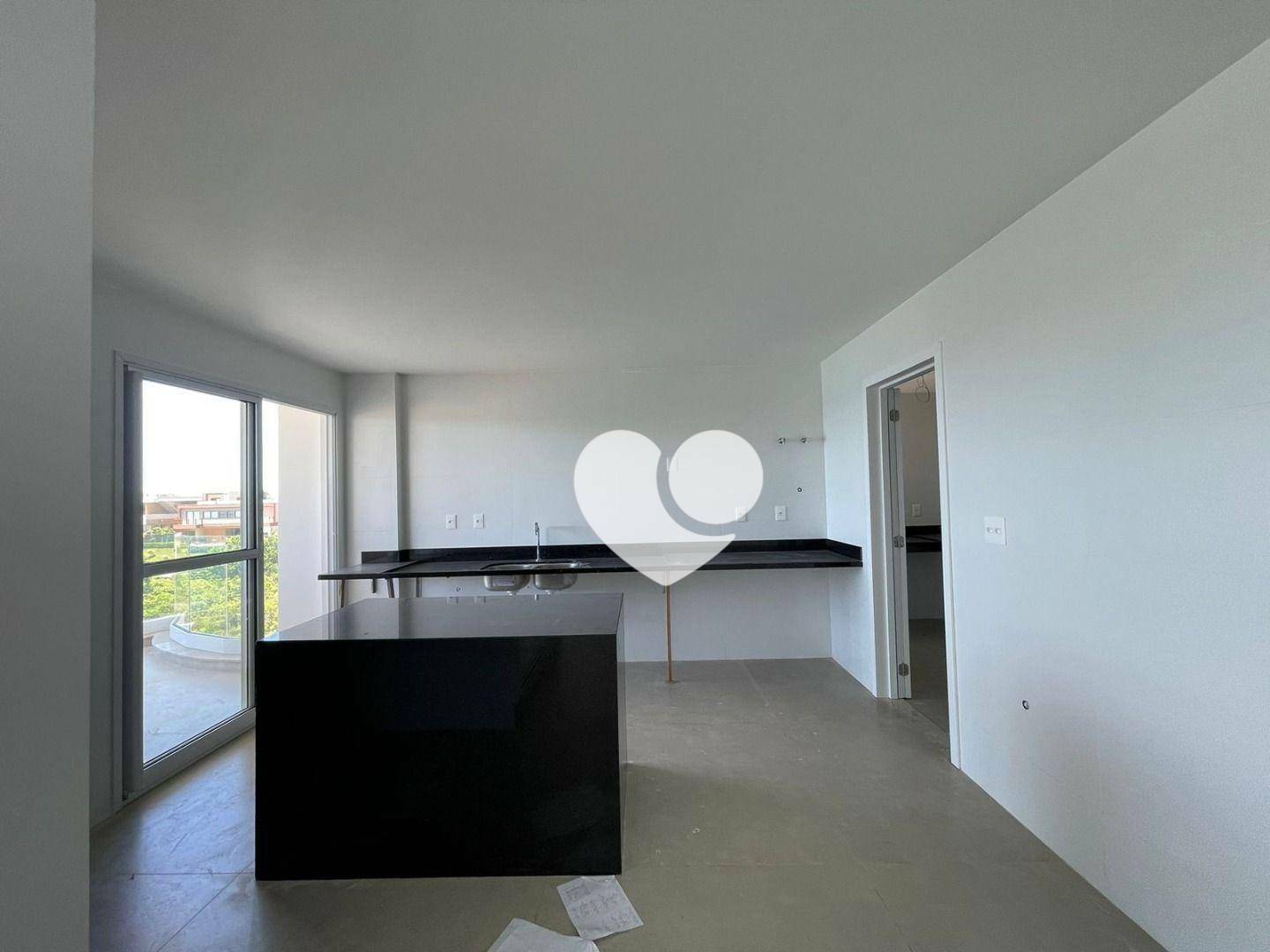 Apartamento à venda com 4 quartos, 204m² - Foto 18