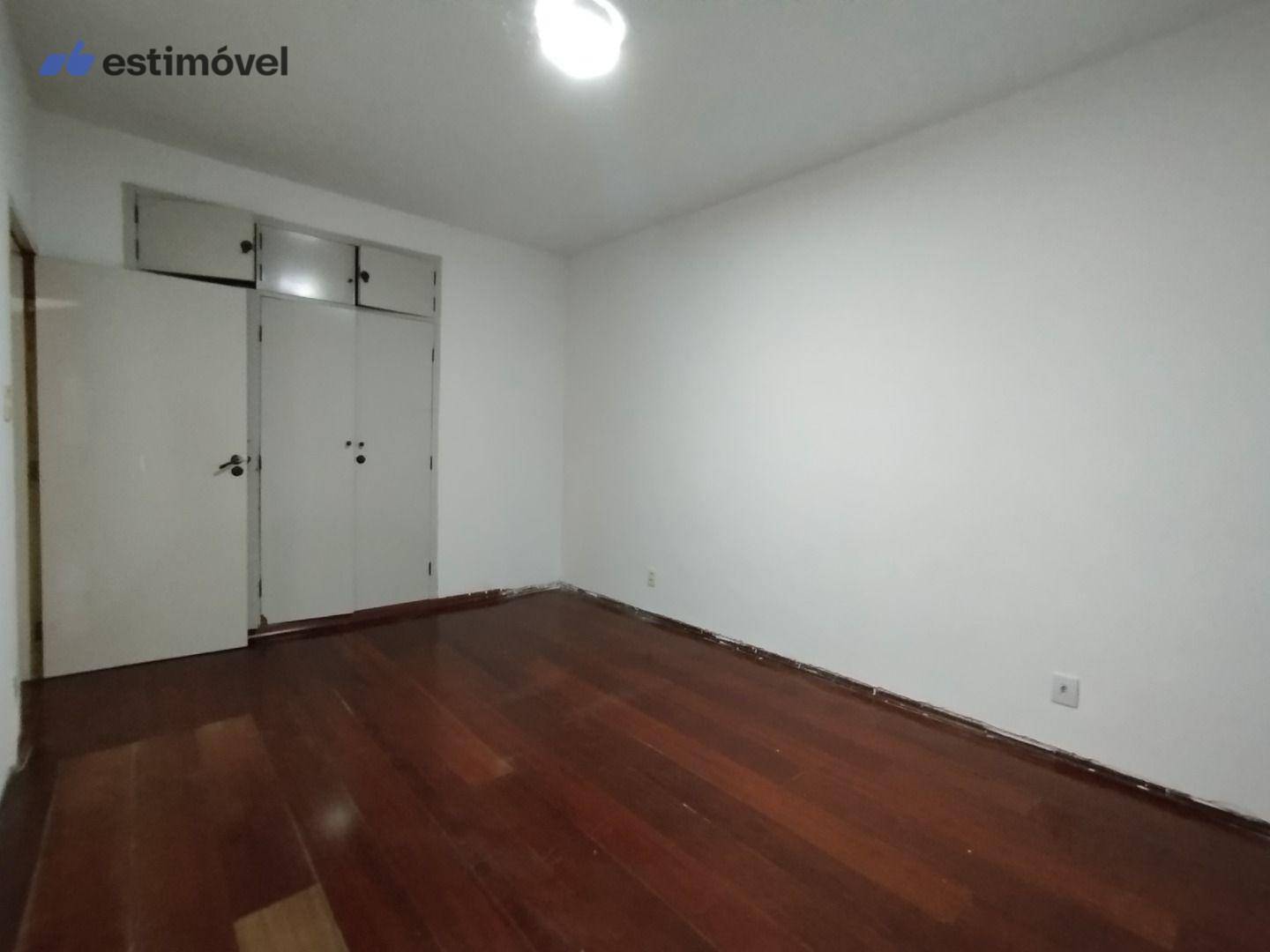 Apartamento à venda com 3 quartos, 138m² - Foto 10