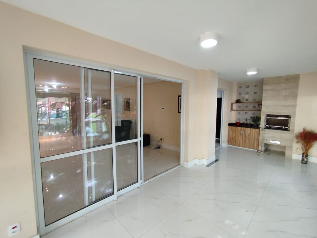 Apartamento à venda com 3 quartos, 155m² - Foto 20