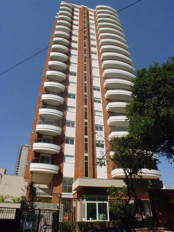 Apartamento à venda com 4 quartos, 198m² - Foto 1